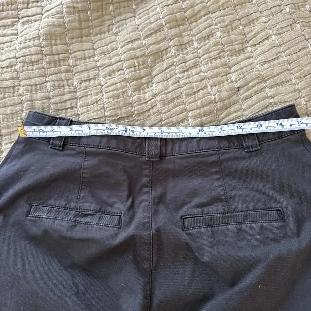 GAP Everyday Black Straight Crop Khaki‎ Womens SZ 8. Preppy Academia Nautical